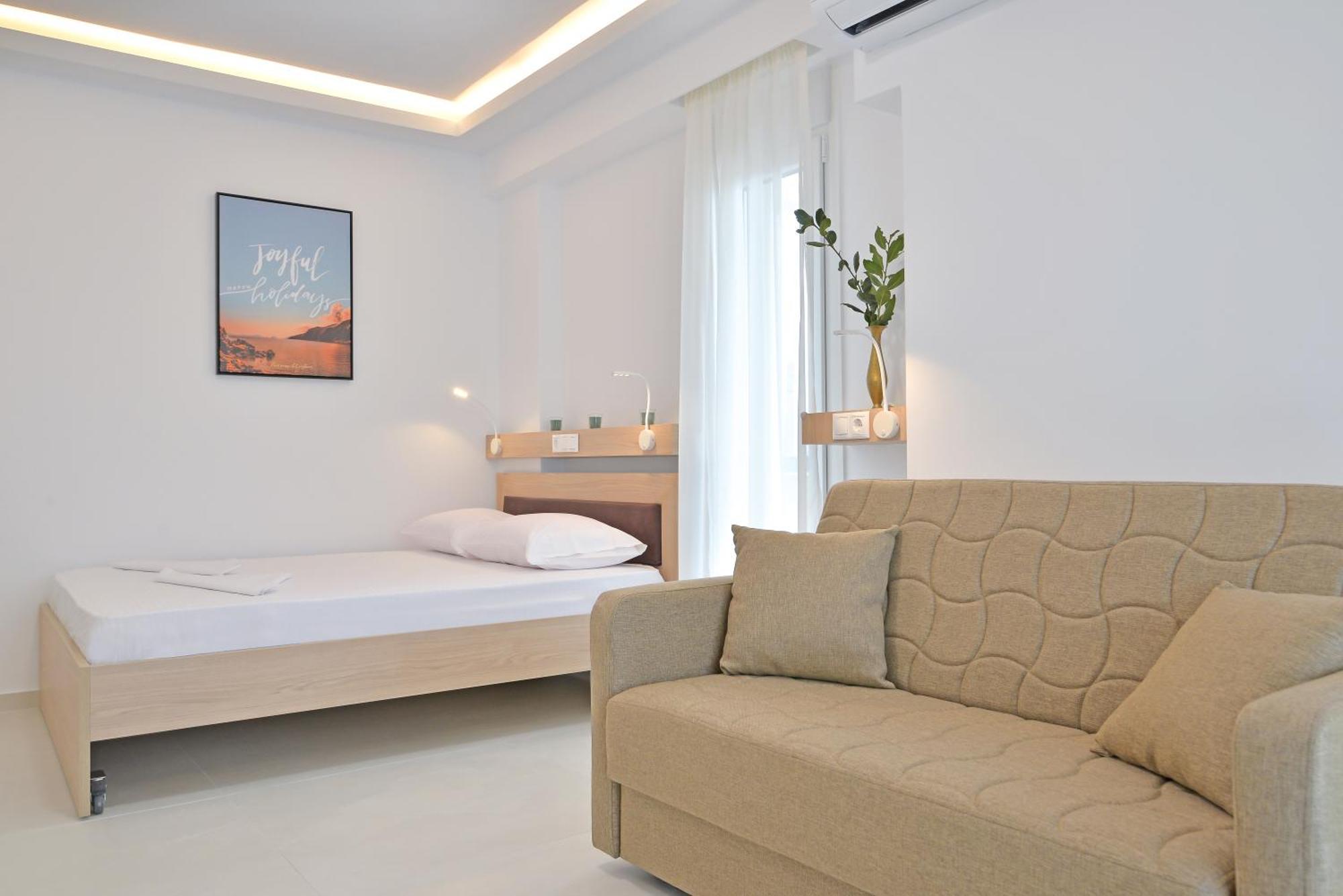 Evas Rooms 尼欧波洛伊 外观 照片