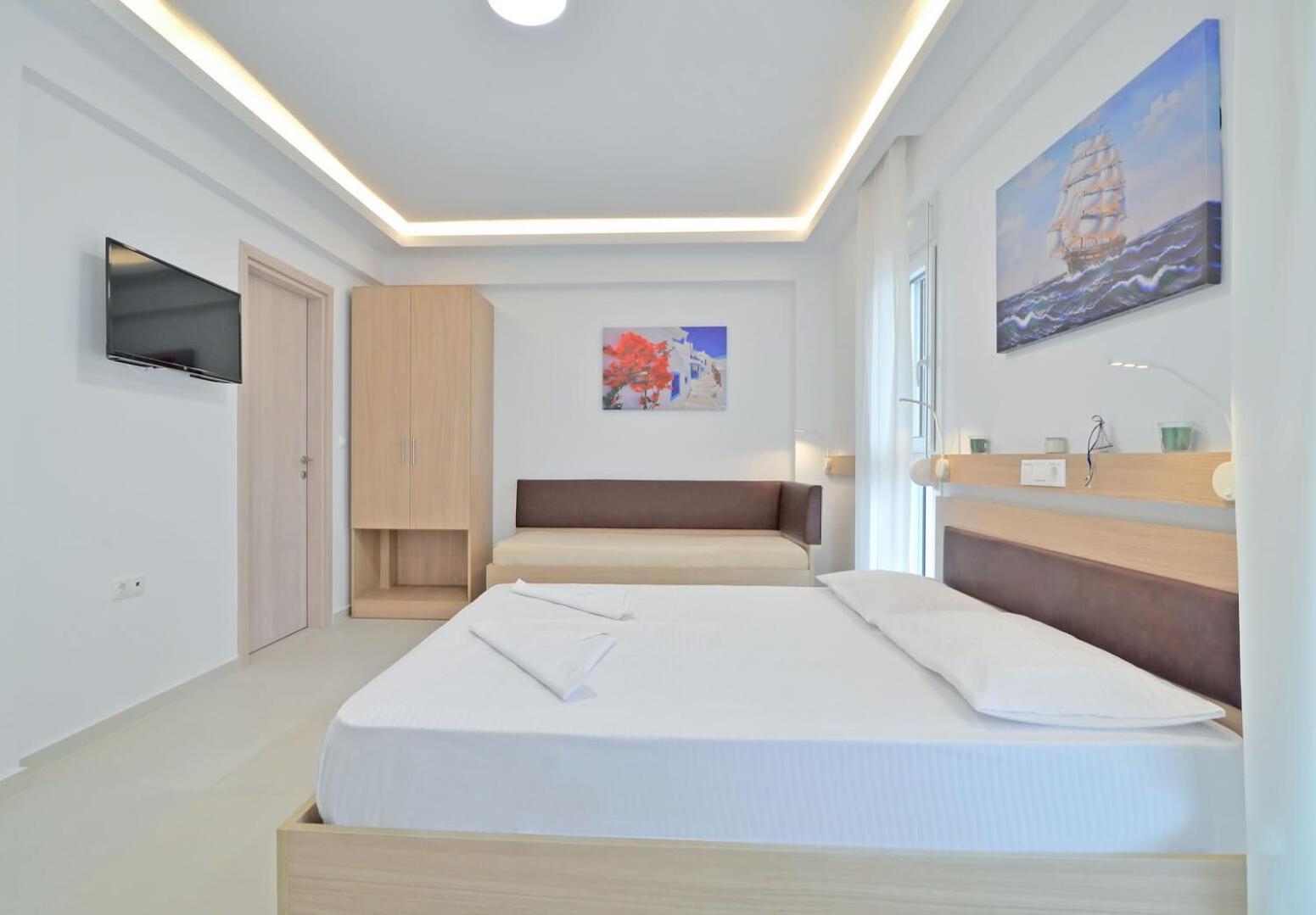 Evas Rooms 尼欧波洛伊 外观 照片
