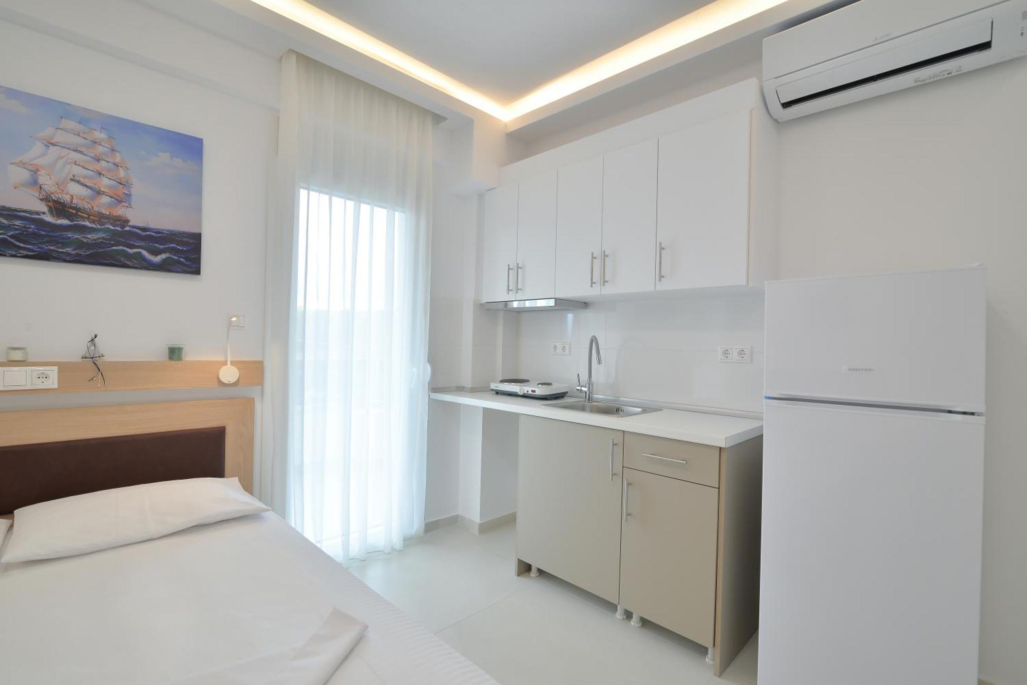 Evas Rooms 尼欧波洛伊 外观 照片